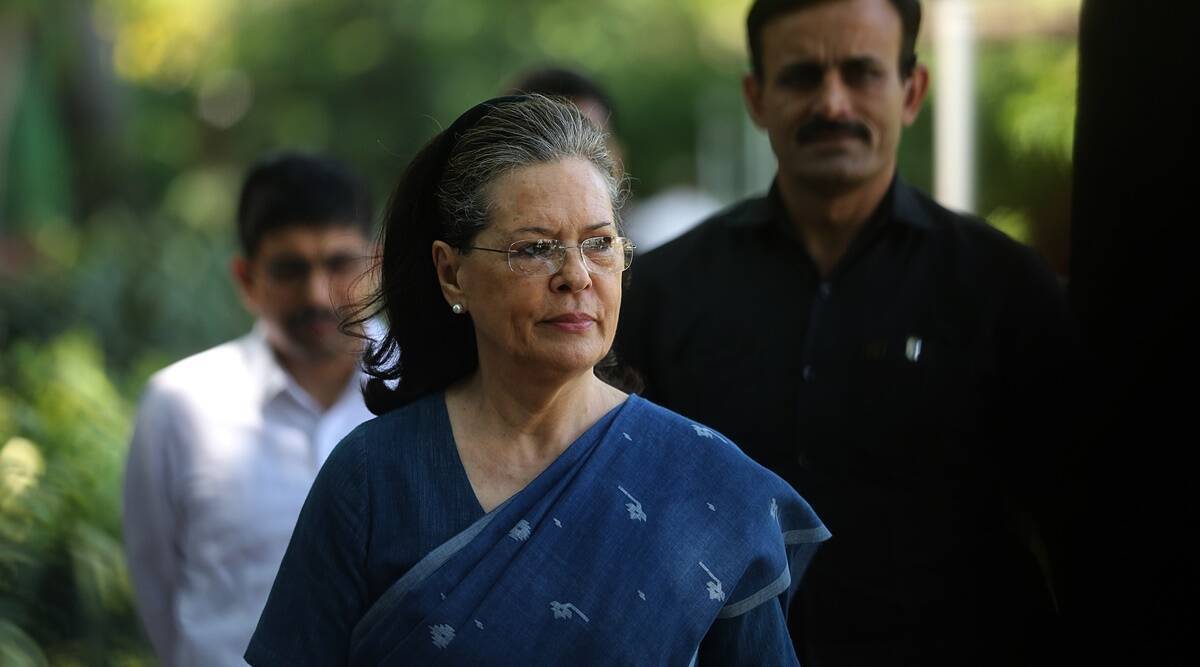 Shashi Tharoor Meet Congress Sonia Gandhi To Discuss Over Party