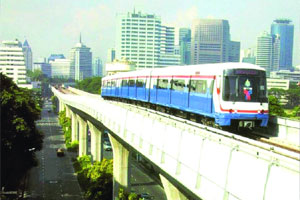 मेट्रोच्या स्थानकांचे काम अद्याप बरेच बाकी!