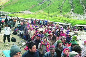 उत्तराखंडमधील मृतांचा आकडा हजारावर ?