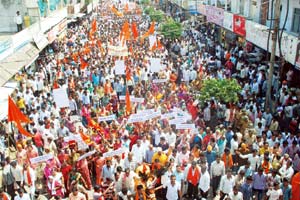 कत्तलखान्याविरोधात नांदेडात सेनेचा मोर्चा