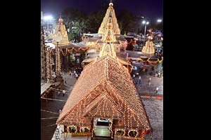 शारदीय नवरात्रोत्सवास करवीरनगरीत प्रारंभ