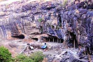 मंदिरं, लेण्यांचा समृद्ध वारसा : औरंगाबाद परिसर