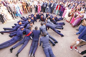 लष्करी अधिकाऱ्यांची भावी पिढीही सैन्यात