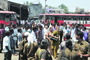 बसचालकाला मारहाण: अलिबाग आगारातून एसटी वाहतूक रोखली