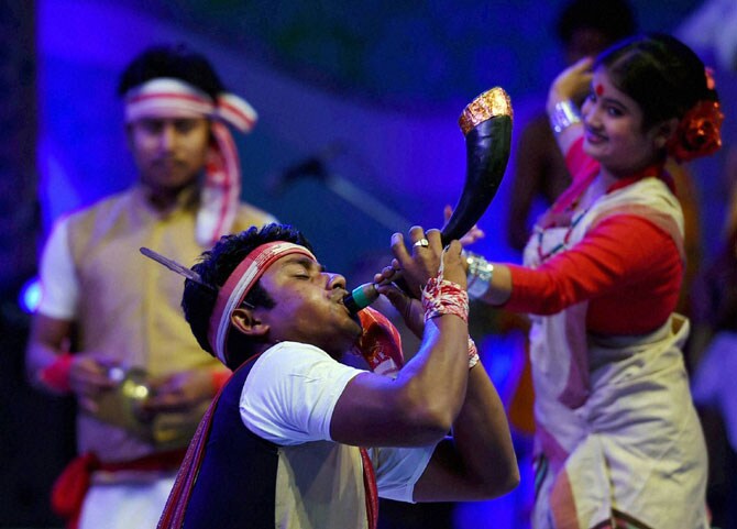 नृत्य आणि मानवी संस्कृती यांचा फार पुरातन संबंध आहे. पुराणात डोकावले तर देवांचा राजा इंद्र याच्या दरबारातील रंभा-ऊर्वशी या उच्च कोटीच्या नर्तिका होत्या. (एक्स्प्रेस फोटो)