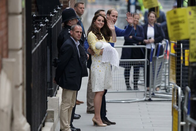 त्यांनी देशाच्या वतीने शनिवारी त्यांना शुभेच्छा दिल्या.