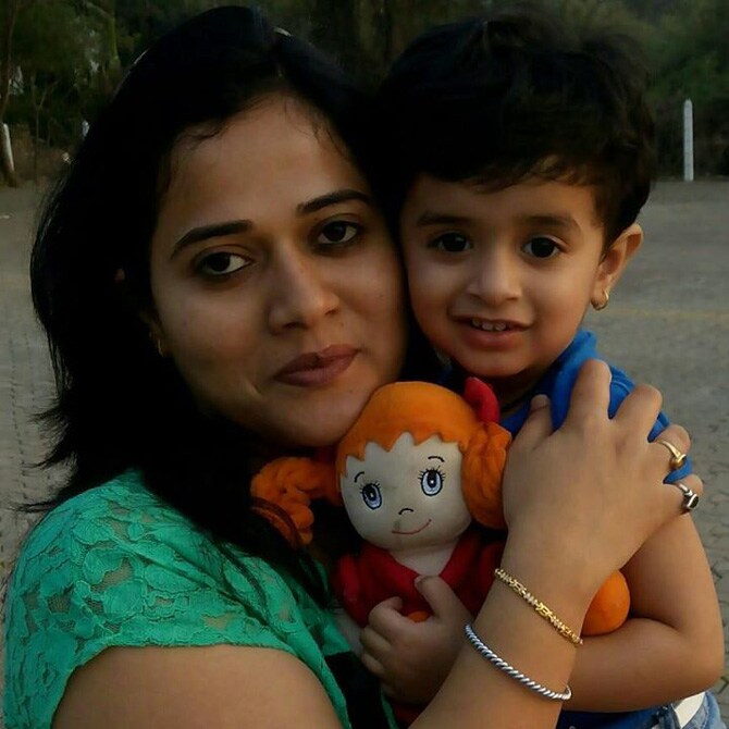 सोनाली आणि आयुषी राऊत