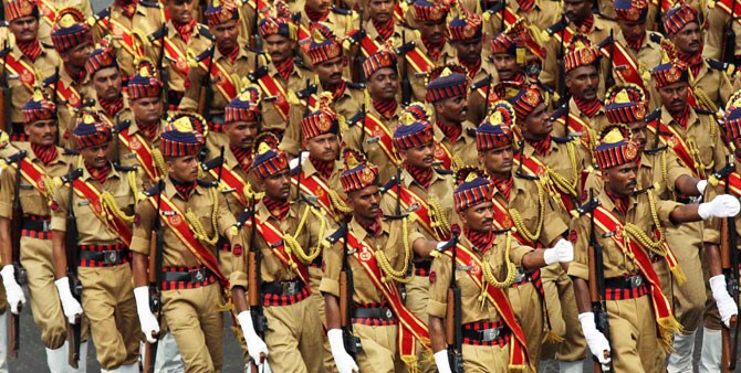 शानदार संचलन