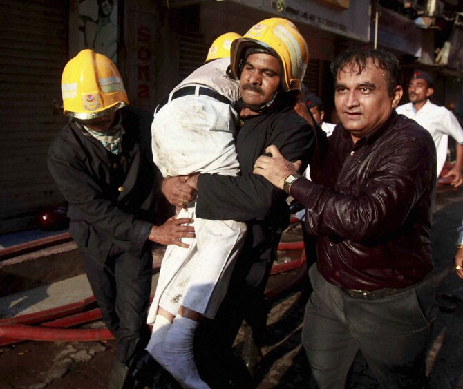 फोटो: मुंबईत अग्नितांडव