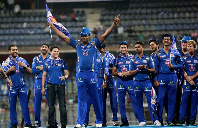 पोलार्डचा विजयी जल्लोष. (छाया- केव्हिन डिसुझा)