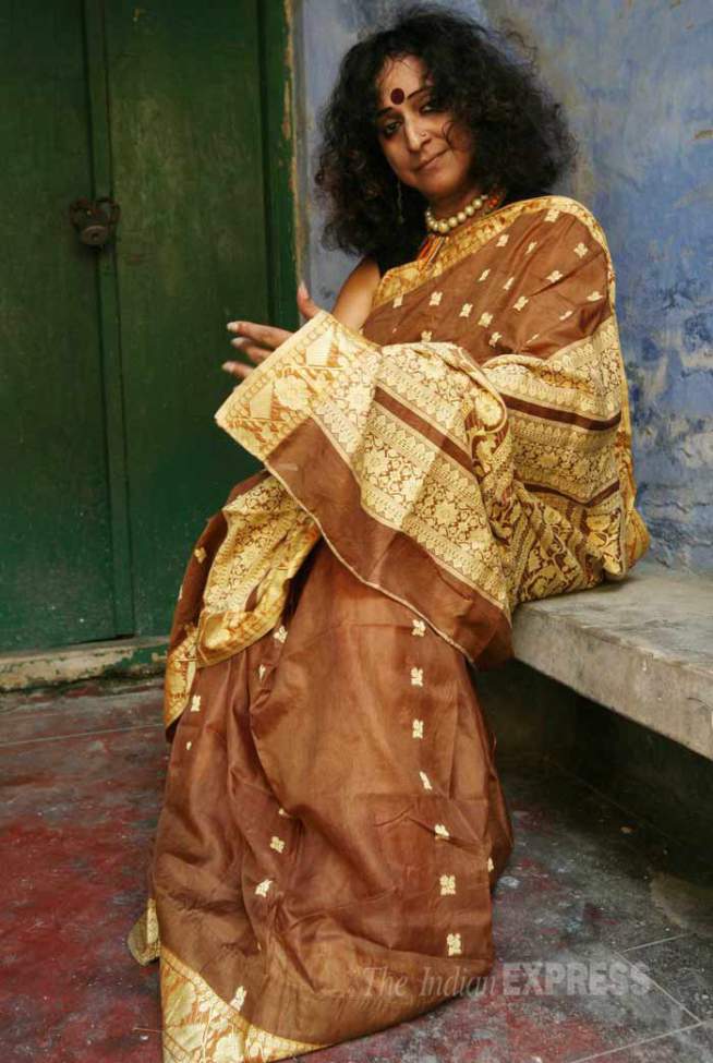 लिंगबदल शस्त्रक्रिया करण्यापूर्वी आपल्याला सरकारी महाविद्यालयामध्ये काम करताना अनेक अडचणींना तोंड द्यावे लागले होते, अशीही आठवण त्या सांगतात. (छायाः शुभम दत्ता)