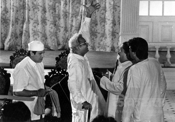 हॅप्पी बर्थडे! परेश रावल