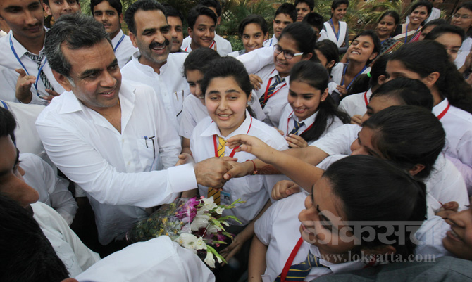 हॅप्पी बर्थडे! परेश रावल