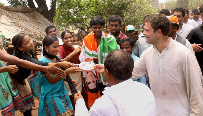 राहुल गांधी यांची तेलंगण पदयात्रा