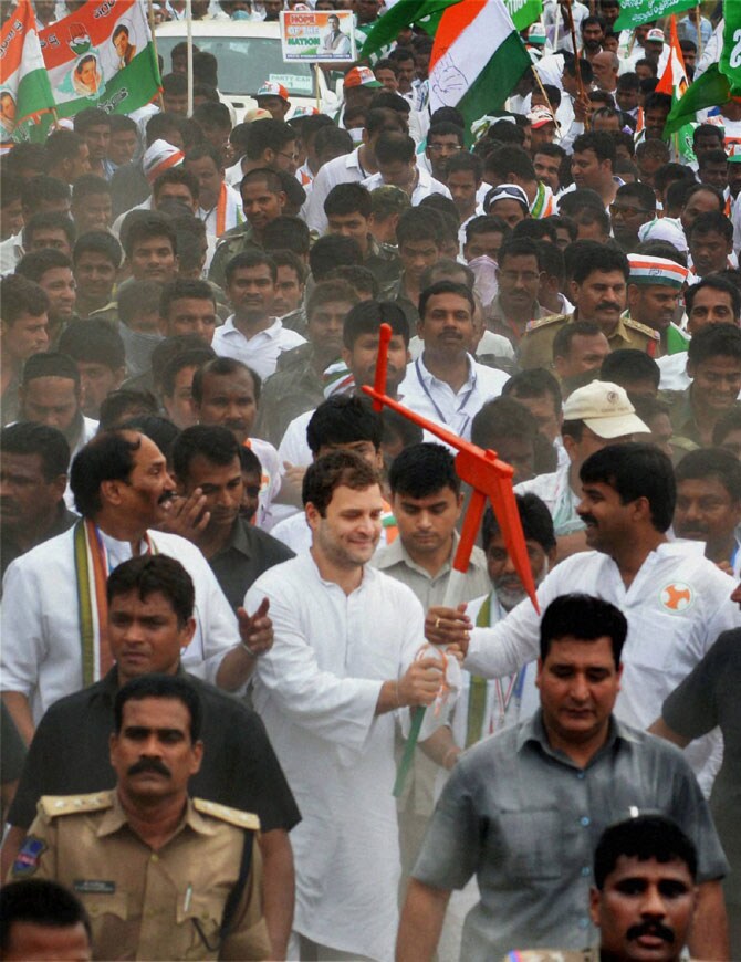 राहुल गांधी यांची तेलंगण पदयात्रा