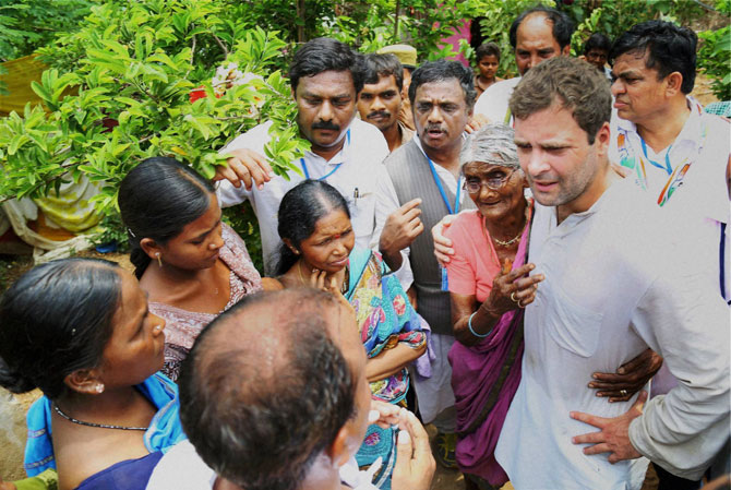 राहुल गांधी यांची तेलंगण पदयात्रा