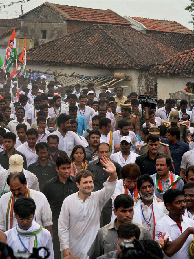 राहुल गांधी यांची तेलंगण पदयात्रा