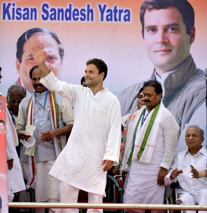 राहुल गांधी यांची तेलंगण पदयात्रा