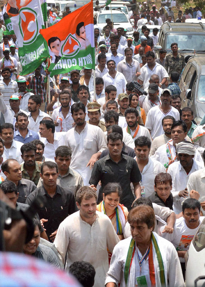 राहुल गांधी यांची तेलंगण पदयात्रा