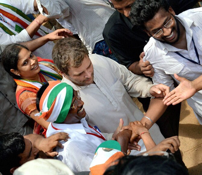 राहुल गांधी यांची तेलंगण पदयात्रा