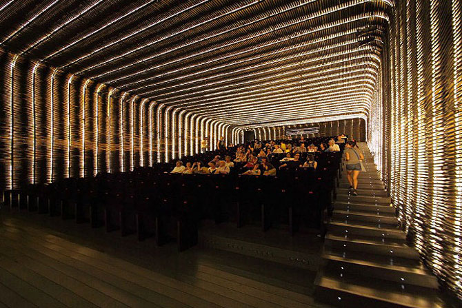 सायंका ऑफ मॅटाडेरो माद्रिद हे चित्रपटगृह पूर्णकाळ नॉन-फिक्शन चित्रपटांसाठी राखीव करण्यात आले आहे. उत्तम बैठकव्यवस्था आणि रोषणाईने हे चित्रपटगृह उठून दिसते.