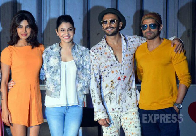 स्माईल प्लिझ..(छाया - मनोज कुमार)