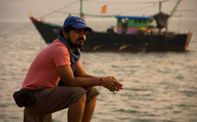 अविनाश अरुण या तरुणाने चित्रपटाचे दिग्दर्शन केले आहे.