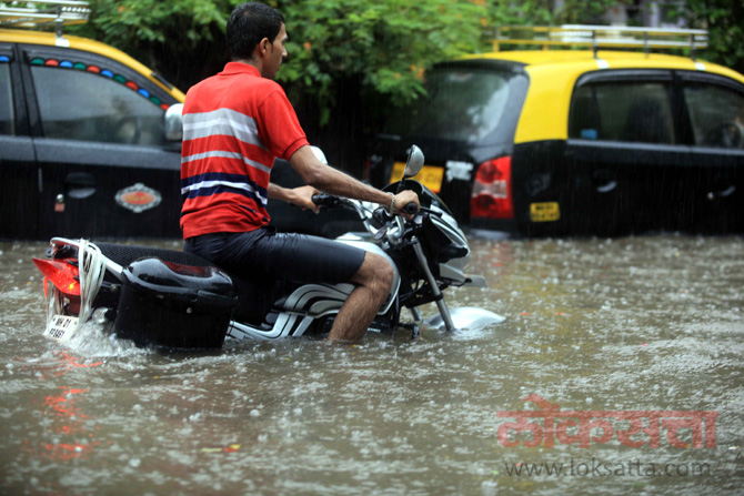 (छायाः गणेश शिर्सेकर)