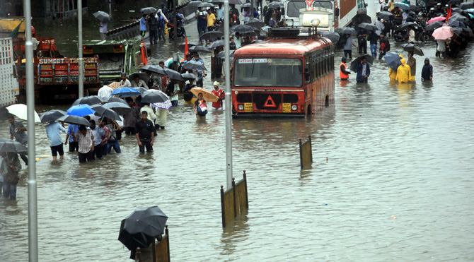 (छायाः गणेश शिर्सेकर)