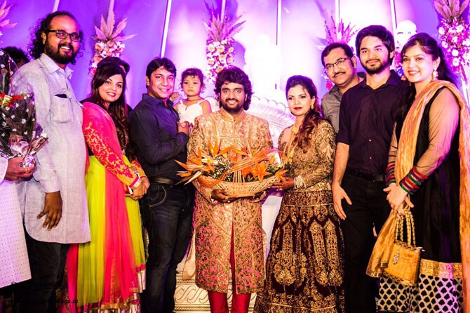 गायक आदर्श शिंदेंचा विवाहसोहळा