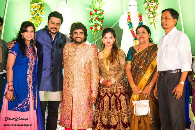 गायक आदर्श शिंदेंचा विवाहसोहळा