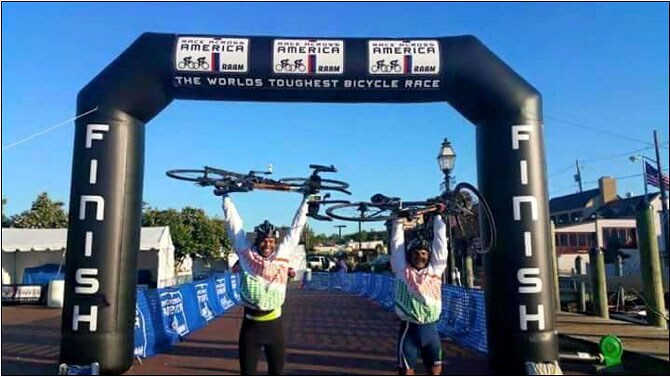 त्यांना ४८०० किलोमीटरचे अंतर नऊ दिवसात पूर्ण करावयाचे होते. त्यांच्या यशाचा आनंदोत्सव सोमवारी नाशिकच्या सायकलस्वारांनी जल्लोषात साजरा केला.