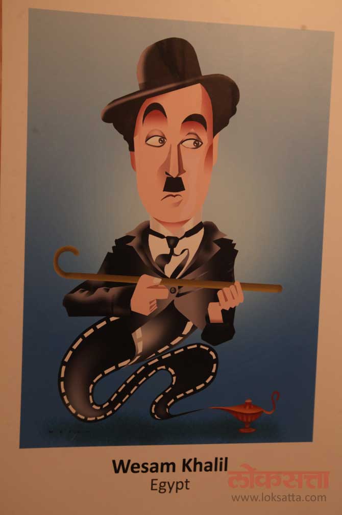 चॅप्लिन इंडिया फोरम आणि स्पाईसेस् बोर्ड यांच्या संयुक्त विद्यमाने नरिमन पॉइंट येथील 'एनसीपीए'च्या पिरामल गॅलरीत चार्ली चॅप्लिनवरील एका चित्र प्रदर्शनाचे आयोजन करण्यात आले आहे. (छाया- दिलीप कागडा)