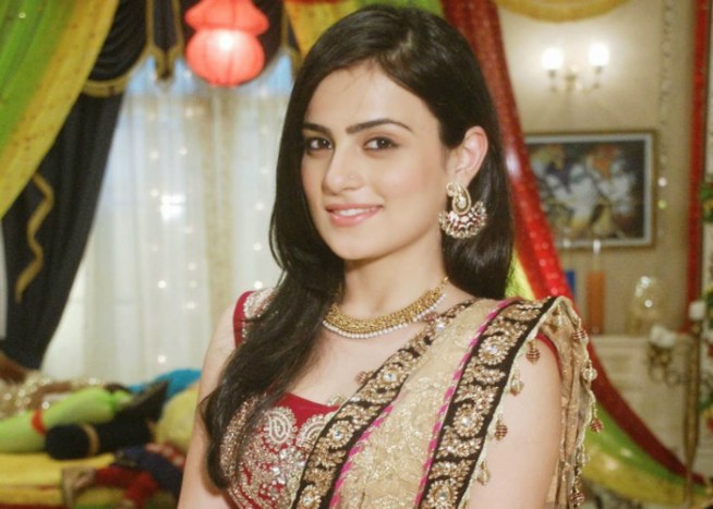 राधिका मदान