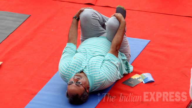 पंतप्रधान नरेंद्र मोदींसह ‘योगाभ्यास’