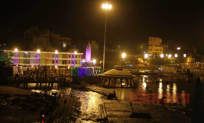 (छायाः दीपक जोशी)