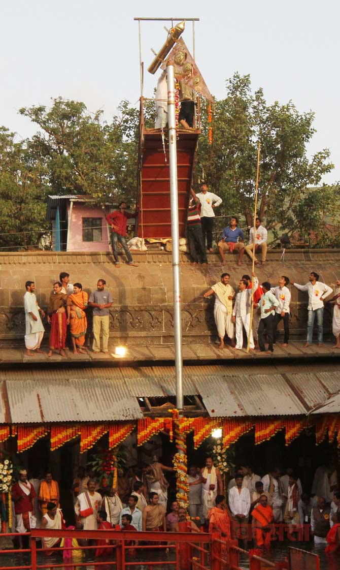 (छायाः दीपक जोशी)