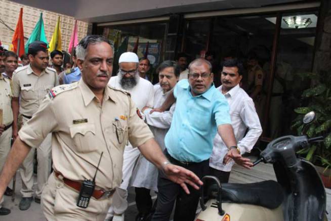 नागपूर आणि मुंबईमध्ये पोलीसांनी कडेकोट सुरक्षाव्यवस्था ठेवली आहे. (छाया- वसंत प्रभू)