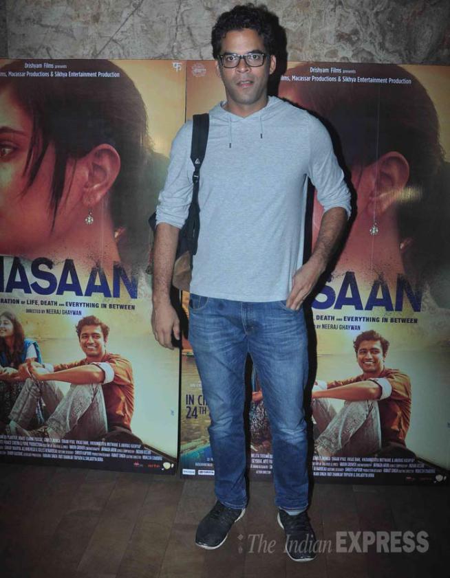 सोनम, परिणीतीने पाहिला ‘मसान’