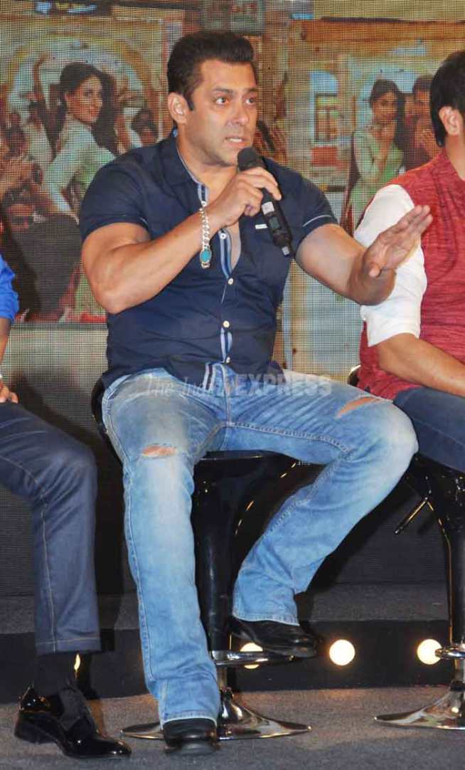 सलमानतर्फे ‘आज की पार्टी’