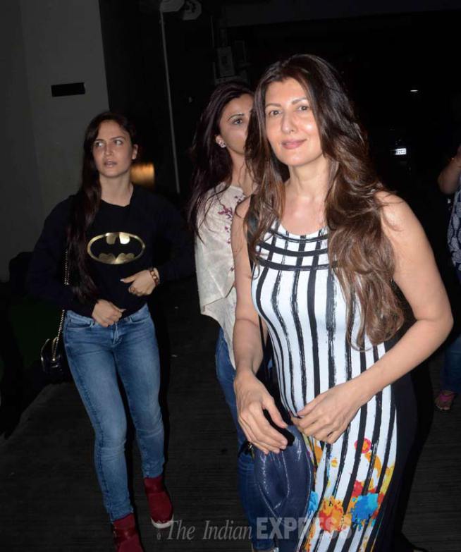 ‘बाहुबली’च्या स्क्रिनिंगला संगीता बिजलानीसह सलमान