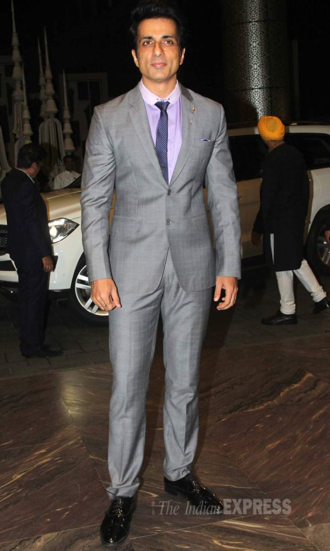 शाहिद-मीराच्या रिसेप्शनला बॉलीवूडकरांची मांदियाळी