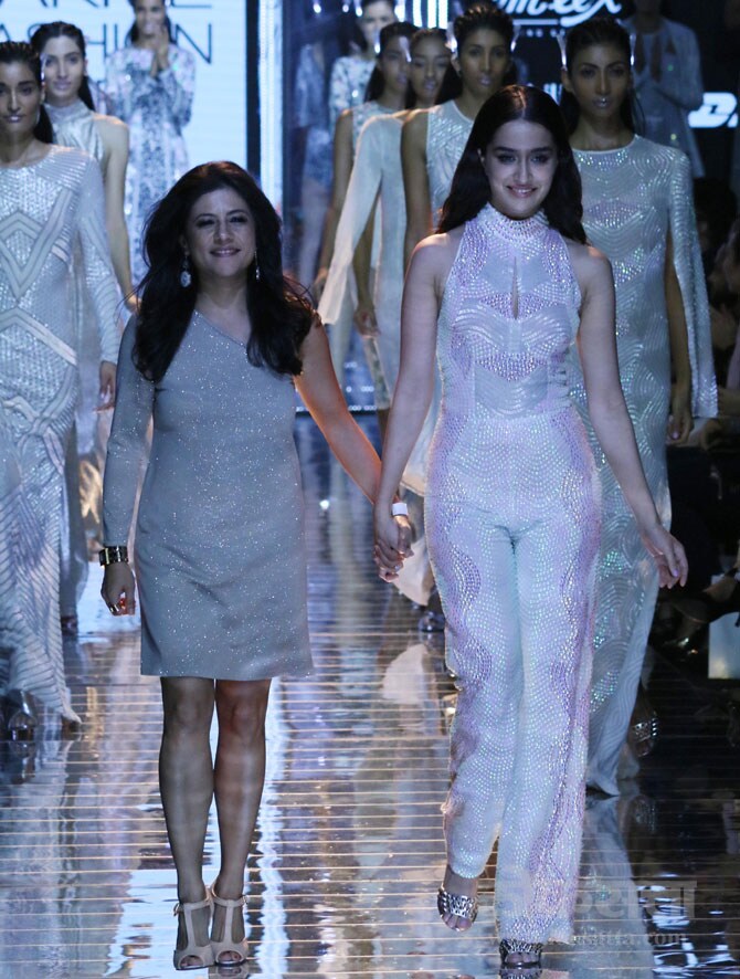 एलएफडब्ल्यू २०१५: श्रद्धाच्या विविध अदा