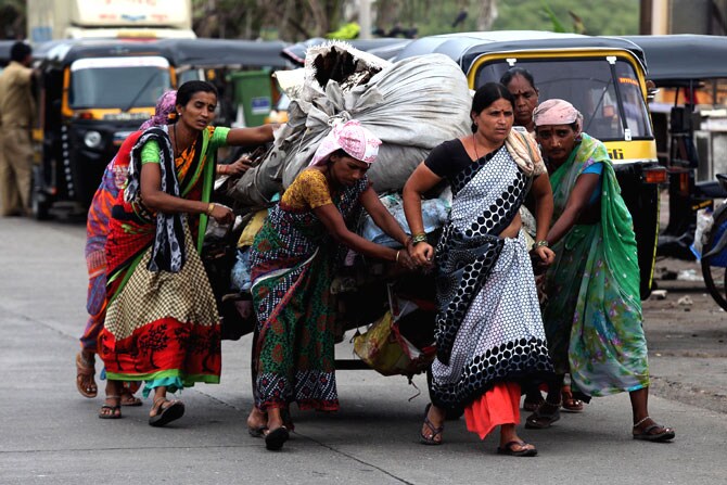 'हम किसी से कम नही', अशी प्रचिती देणारं हे छायाचित्र टिपलं आहे आमचे छायाचित्रकार प्रशांत नाडकर यांनी.