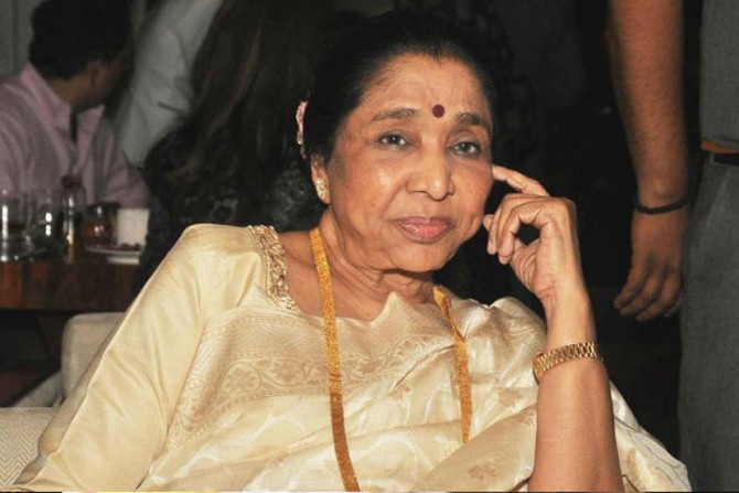 Asha bhosle , women entry in temples , shani shingnapur, trupti desai, महिलांना प्रवेशबंदी , Maharashtra, Loksatta, Loksatta news, Marathi, Marathi news