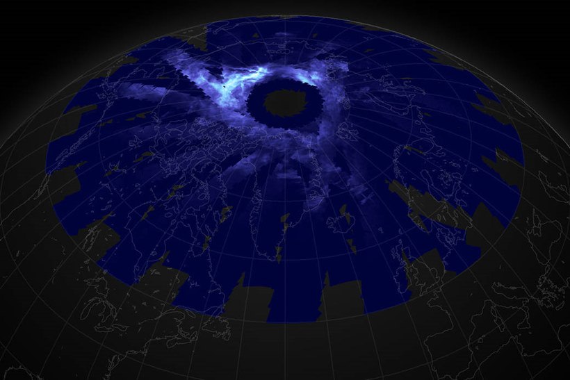 नाईट शायनिंग क्लाऊडस: नासाच्या उपग्रहातून आर्क्टिक खंडातील बर्फाळ प्रदेशात प्रकाश छटांचे टिपलेले छायाचित्र. (छाया सौजन्य- नासा)