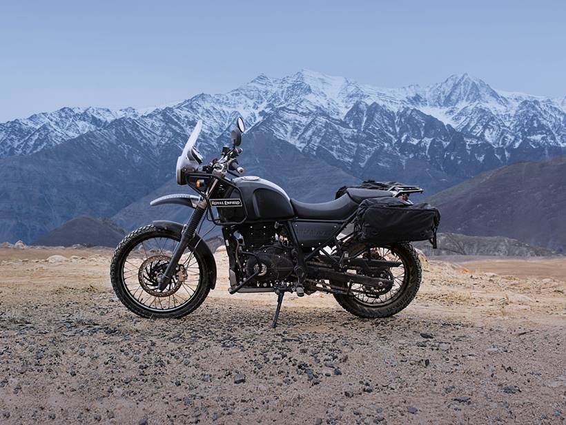 दिमाखदार आणि रांगड्या मोटारसायकल निर्मितीसाठी प्रसिद्ध असलेल्या 'रॉयल एनफिल्ड' कंपनीने बहुप्रतिक्षीत 'हिमालयान' मोटारसायकल मंगळवारी दाखल केली.