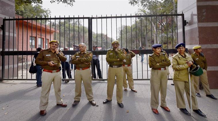 A Heirless Black Bag found , Weapons Found In Jnu, Delhi, Loksatta, Loksatta news, Marathi, Marathi news, BJP