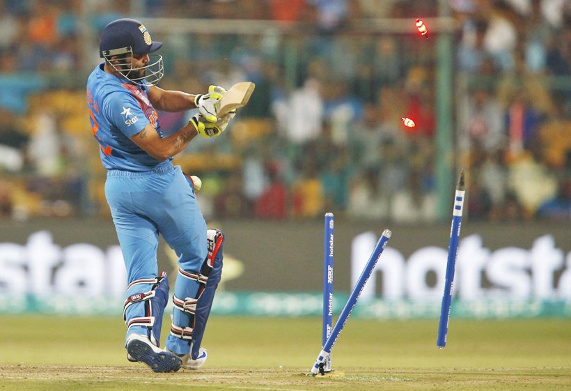 Cricket - India v Bangladesh - World Twenty20 cricket tournament - Bengaluru, India, 23/03/2016. India's Ravindra Jadeja is bowled by Bangladesh's Mustafizur Rahman. REUTERS/Danish Siddiqui