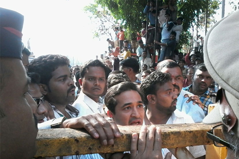 सिंधुदुर्गात डंपर मालकांचे आंदोलन